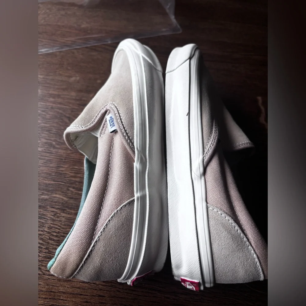 Vans Classic Slip On Beige Tan Suede‎ Canvas Men 8.5 Women 10 Neutral